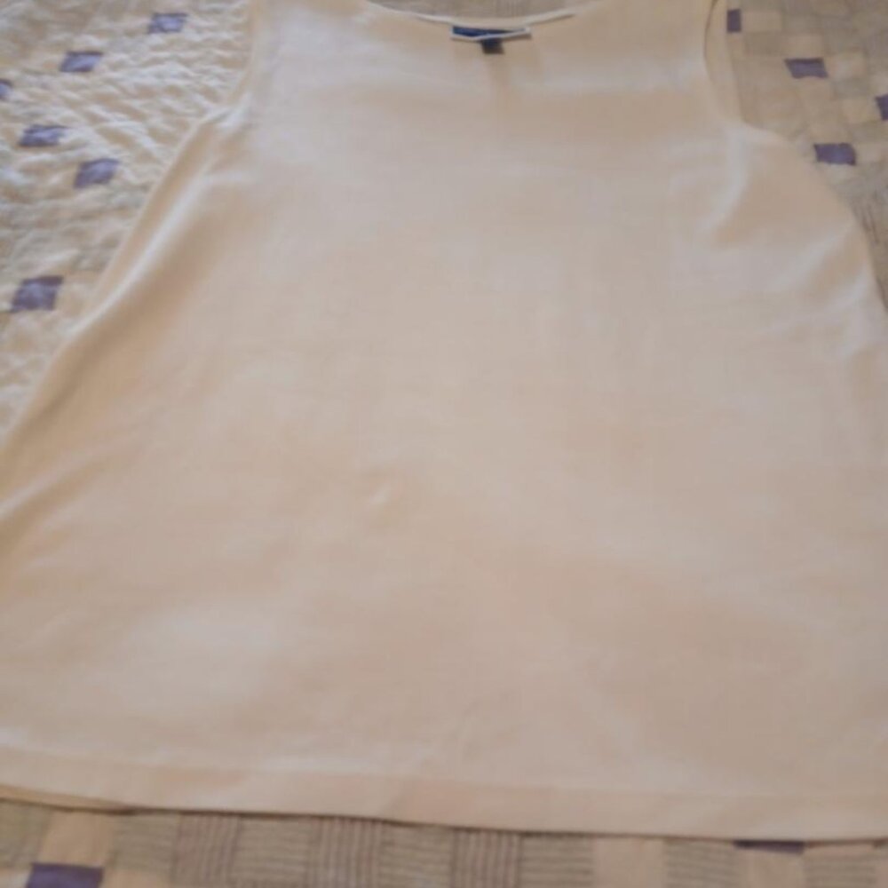Women's Karen Scott White Sleeveless Tunic Top. Size XL. White. 100% Cotton.